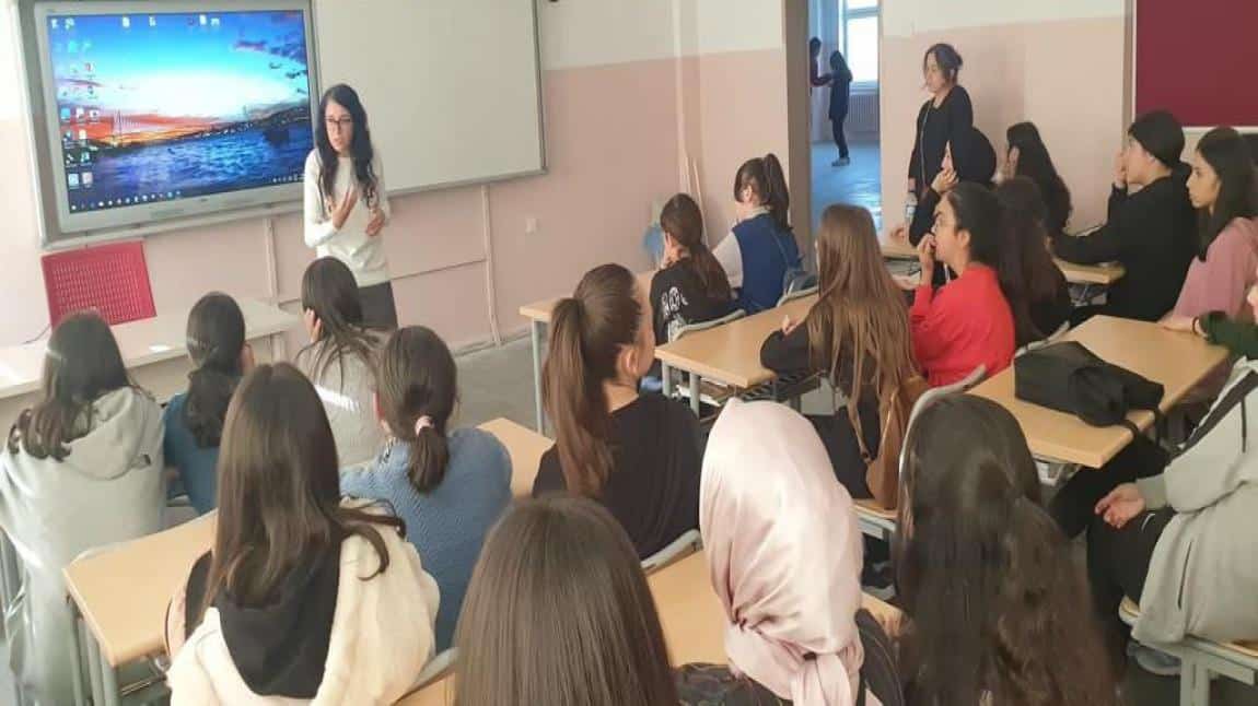 Namık Kemal Ortaokulu 8. Sınıf öğrencilerine yönelik okul tanıtımı