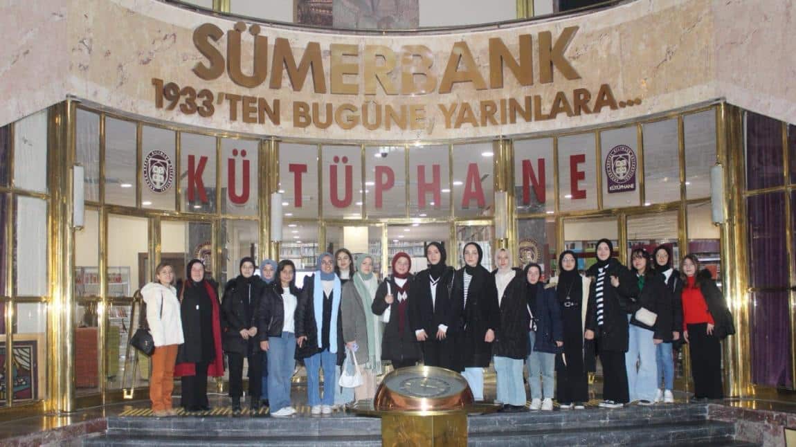 Sümerbank Eski Tarihi Binası ( Ankara Sosyal Bilimler Üniversitesi Kütüphanesi)'na gezi düzenlendi.
